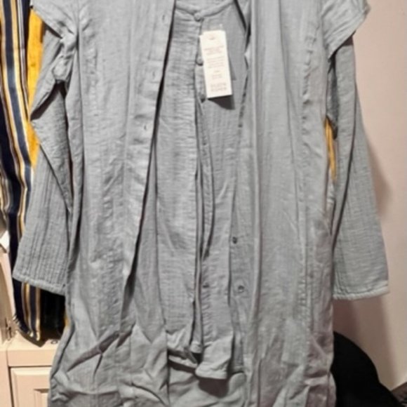 Blouse and Duster - Picture 1 of 3